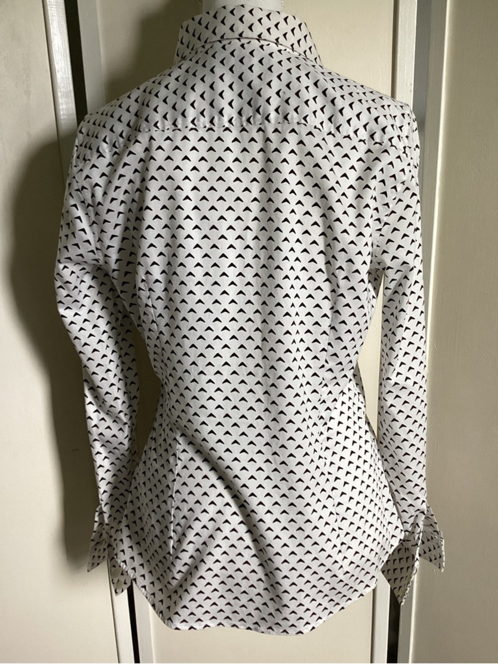 ♦️ Banana Republic Fitted Non-Iron Long Sleeve Shirt 10 Boomerang print - Picture 4 of 10
